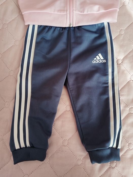 Детски анцунг на Адидас