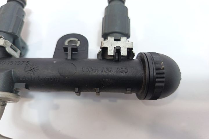 Rampă injectoare completa 1.0 B 1928404259 Opel Corsa C