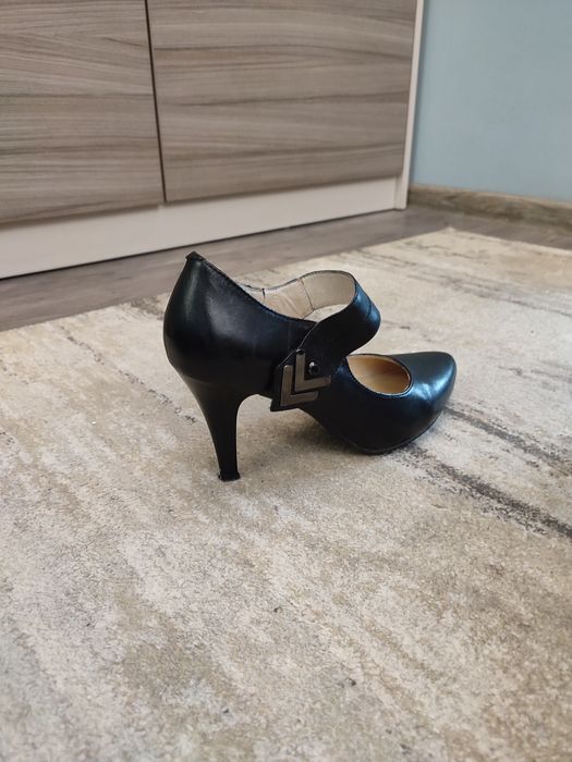 Туфли  женские, 38 размер