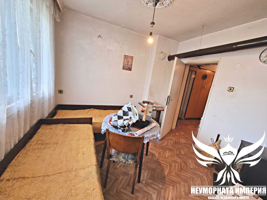Продава се Тристаен апартамент в Дебелец - 94 кв.м за 1000 €/кв.м - Снимка #14