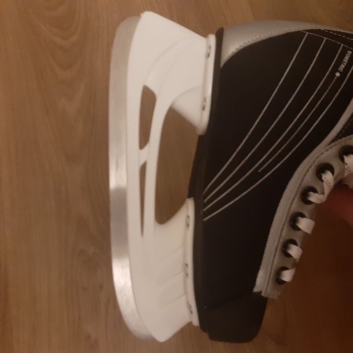 Коньки хоккейные 34 размер