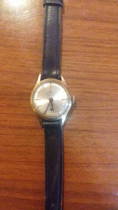 Ceas mecanic de damă