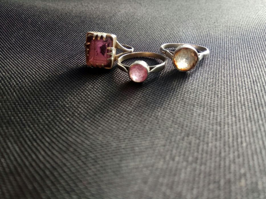 Продравам три винтидж сребърни пръстена с камъни