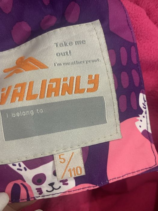 Продам костюм для девочки