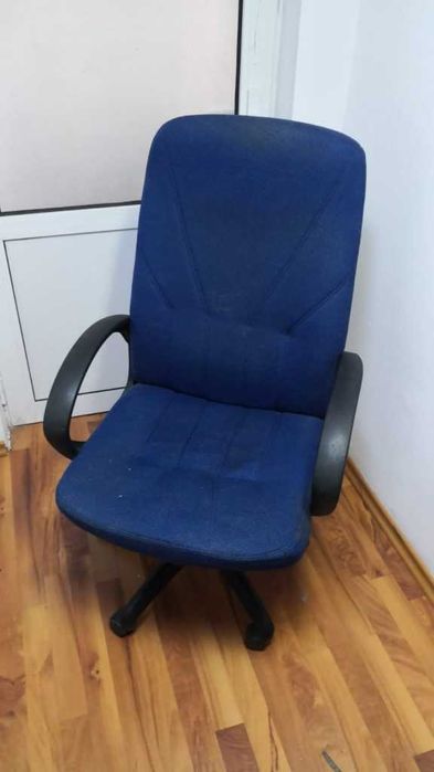 Scaun birou ergonomic Legend C27, rotativ, material textil, albastru