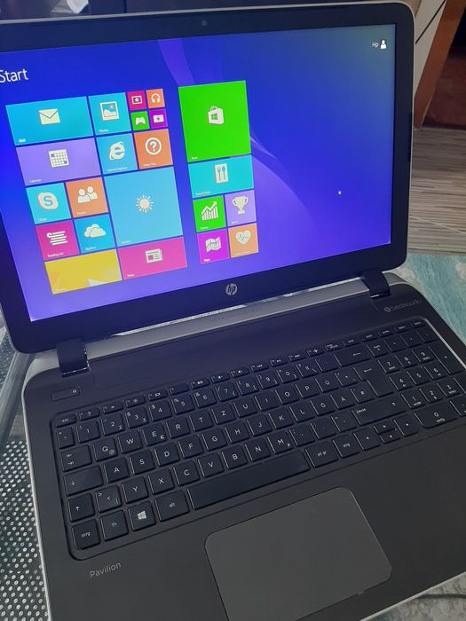 Vând hp pavilion 15 notebook