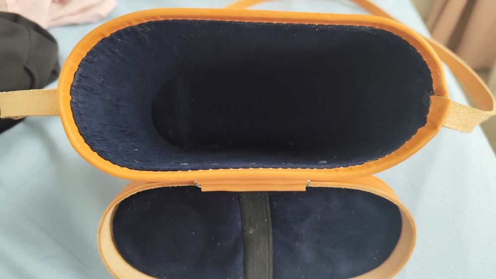 Футляр за класически бинокъл