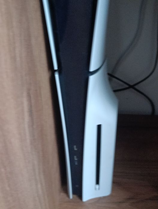 vând ps 5 disk edition stare excellenta schimb cu PC gaming