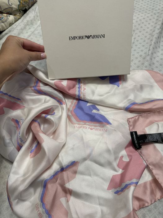 Продам платок новый очень стильный