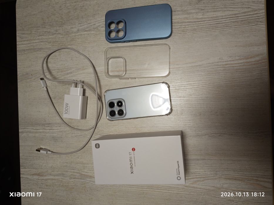 Продаю смартфон XIAOMI 17 12/512гб
