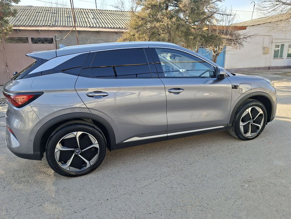 Byd Yuan plus sotiladi.