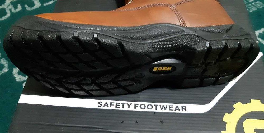 Qishki oyoq kiyim. Зимние сапоги мужские. Оригинал. 43 размер.