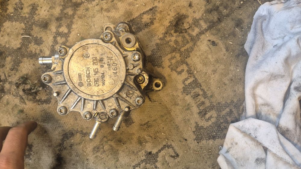 Тандем Помпа BOSCH за VW, АудиСеат,Шкода 2.0ТДИ 140кс BKD 2004- 2009г