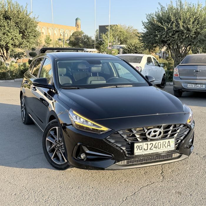 Hyundai i30 (2023) sotiladi
