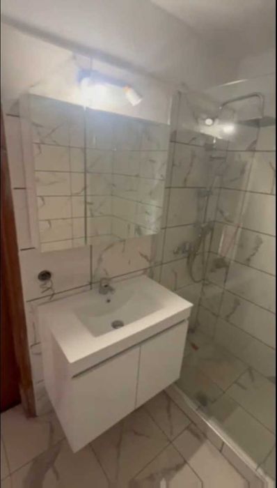 Продава къща 80 м2, апартамент 55 м2, строеж 77 м2, склад 30 м2 с двор 575 м2 в Кердилия, Гърция