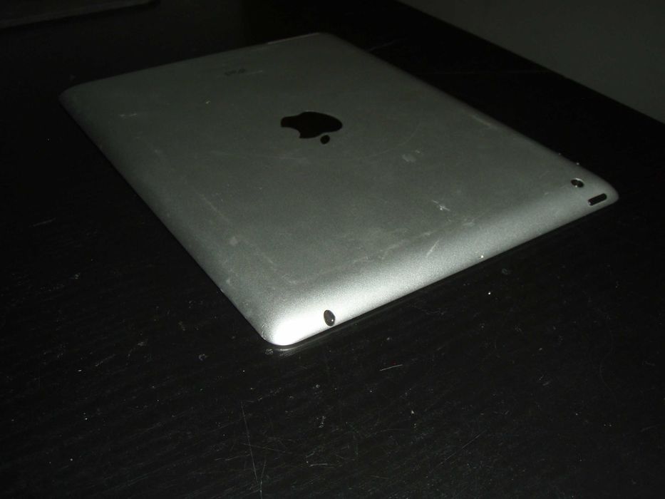 Ipad 4 9.7'' Wifi + 4G A1460 16 Gb functionala, fara cont, fara pin