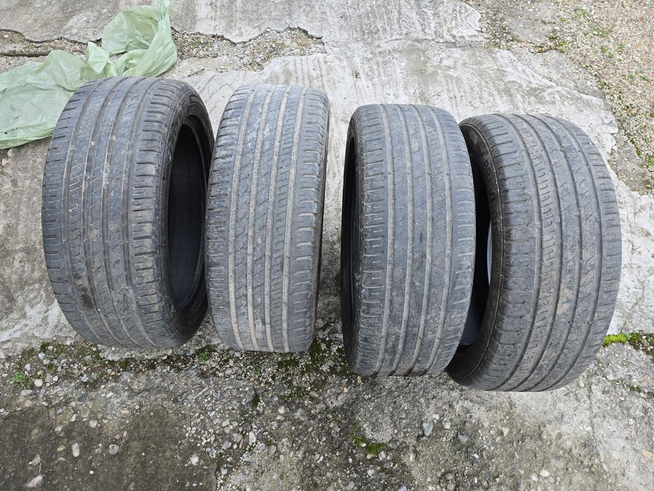 Set 4 anvelope vara Barum Bravuris 5, 205/50 R17 93Y XL - uzate