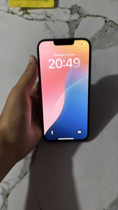 iPhone 14 128GB в отличном состоянии