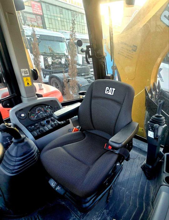 Экскаватор юкловчи CAT432, Экскаватор погрузчик CAT432