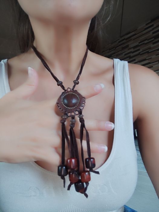 Колекция от накити, гердани, гривни и бижута