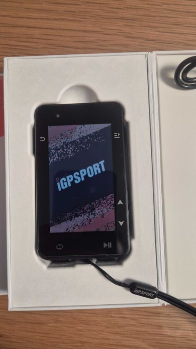 GPS BIKE COMPUTER iGS630 и датчици за скорост каданс
