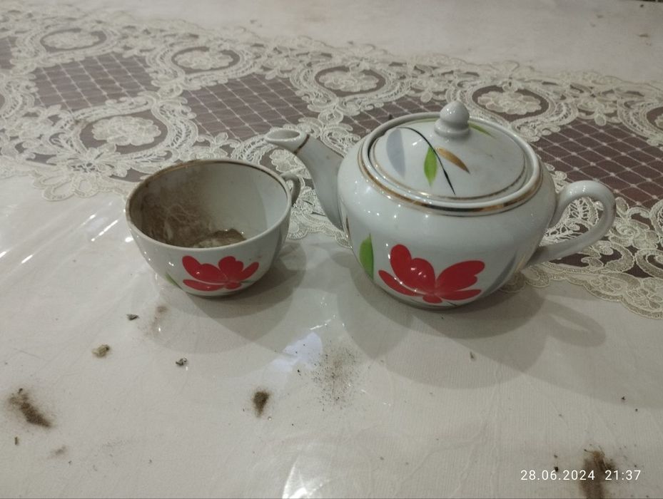 Новые(пайдаламбаган) Антиквариат чайники производства СССР,.