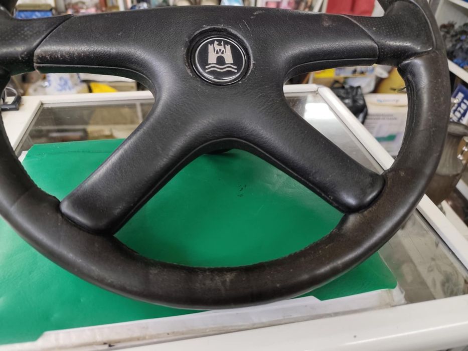 Волан Momo M38 kba 70056