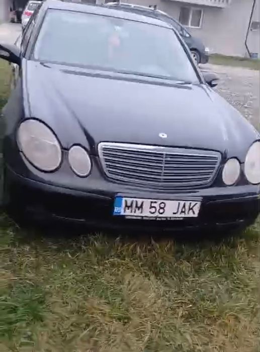 Vând piese de schimb