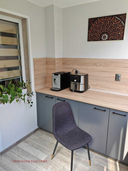 Продава се Тристаен апартамент в Русе, Център - 108 кв.м за 850 €/кв.м - Снимка #13