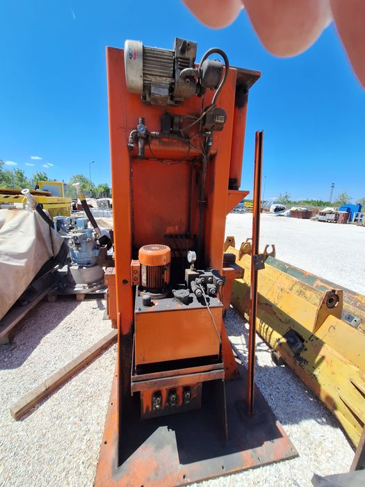 Вакуумен подавател за листов материал