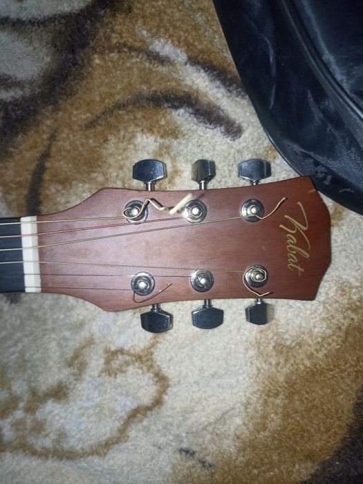 Gitara sotiladi 2026