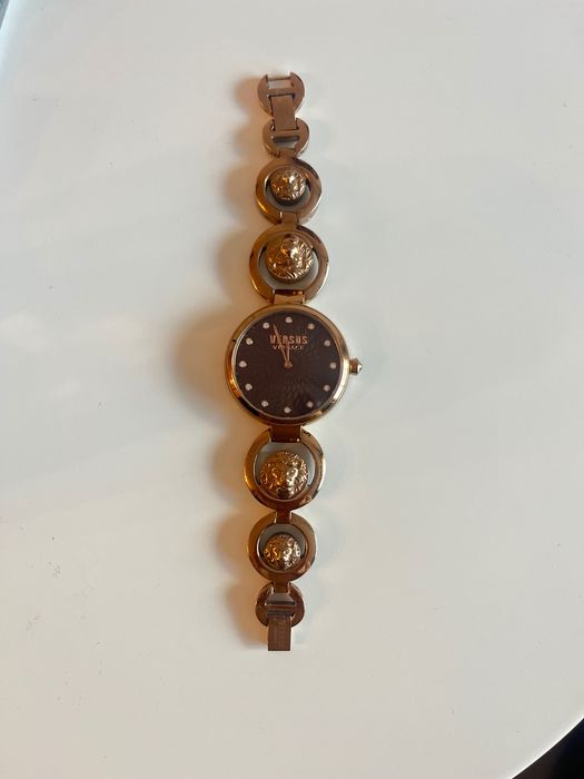 Часовник Версаче