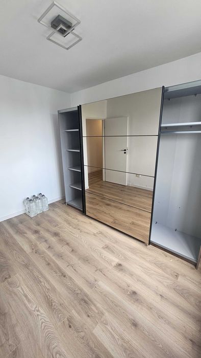 Apartament 4 camere vedere 2 parti renovat, direct de la proprietar