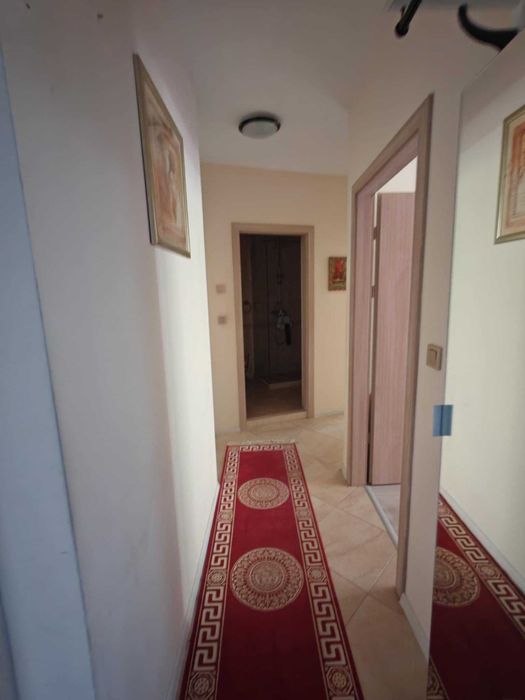 Уникален тристаен апартамент на 1 линия море