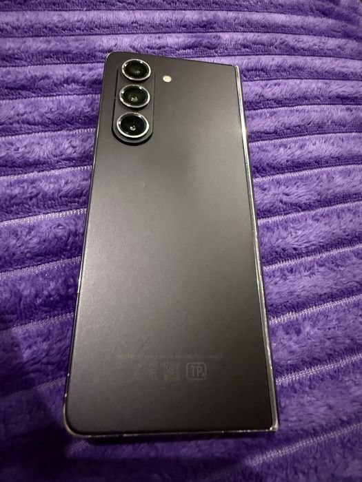 Samsung Galaxy Z Fold 5