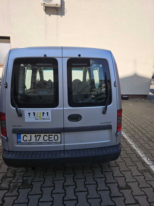 Vând Opel Combo 1.6