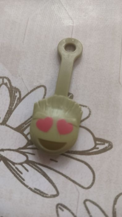 Продам marvel magnum клипсы.