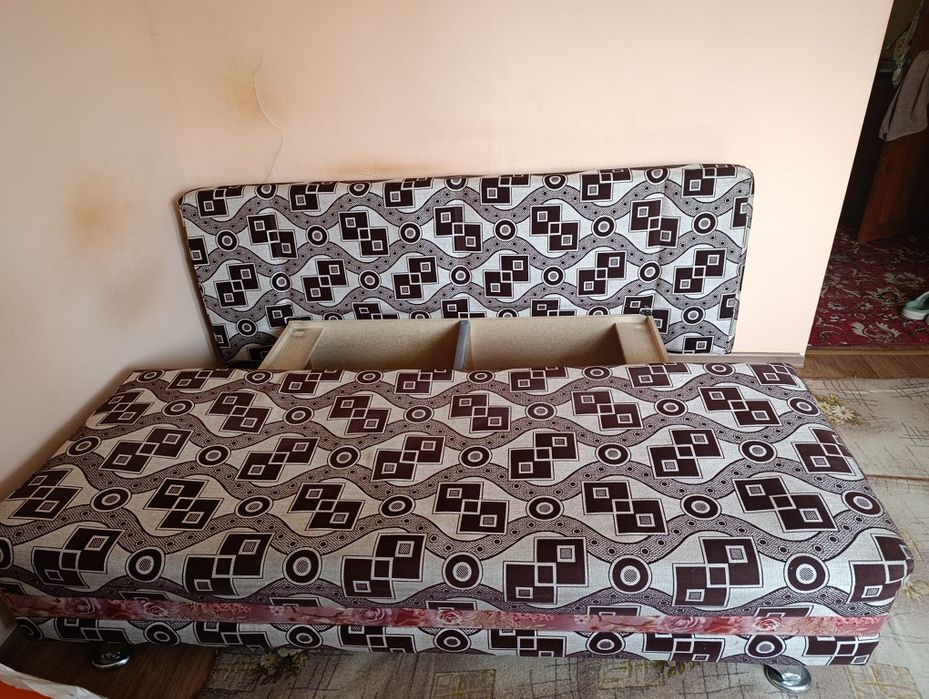 Продам диван тахту