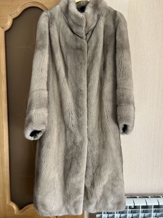 Шуба норковая. 260 000