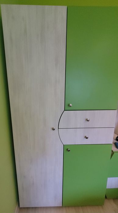 Юношеско обзавеждане