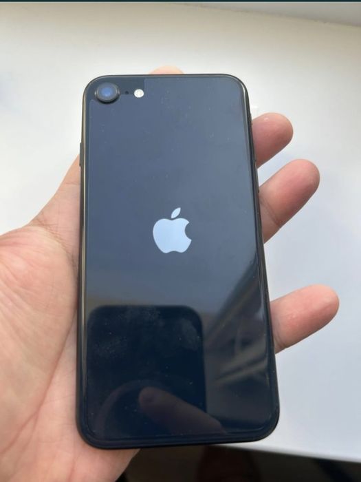 Смартфон IPhone SE 3gen 64GB