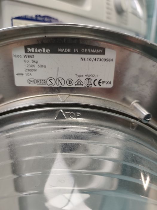 Пералня Miele w842