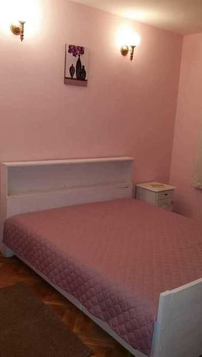 Дава се под наем Тристаен апартамент в Пловдив, Център - 90 кв.м за 489.6 € - Снимка #3