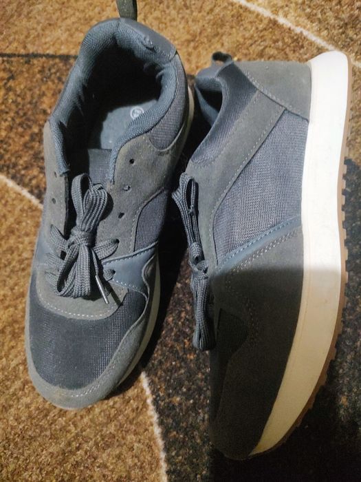 Нови! Маратонки Bekkin