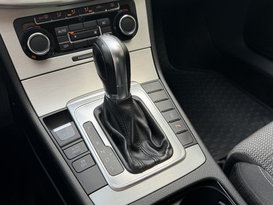 Volkswagen Passat CC•2011•Automatic•Xenon•Garantie 12 Luni