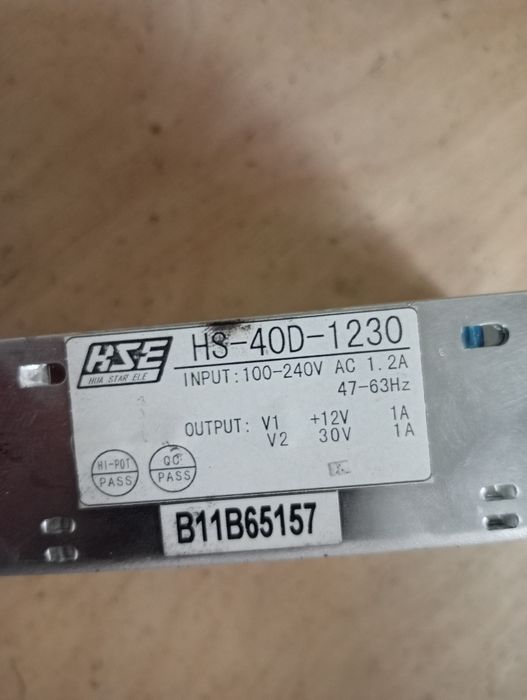 двухканальный импульсный блок питания