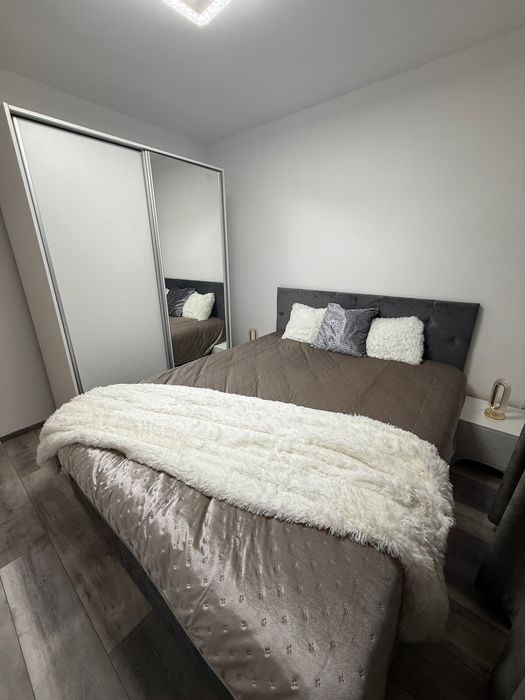 VÂND Apartament cu 3 camere in Simeria