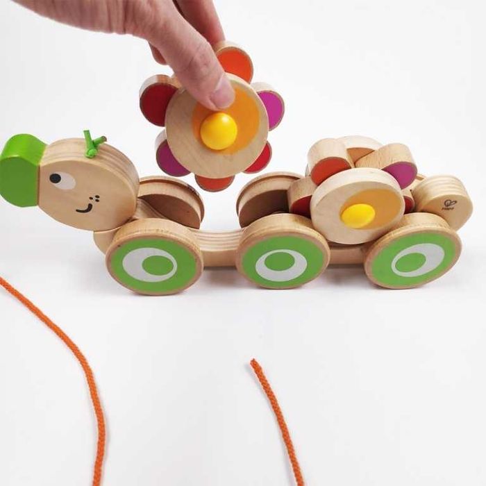 Jucarie din lemn de tras Hape Omida - 50lei