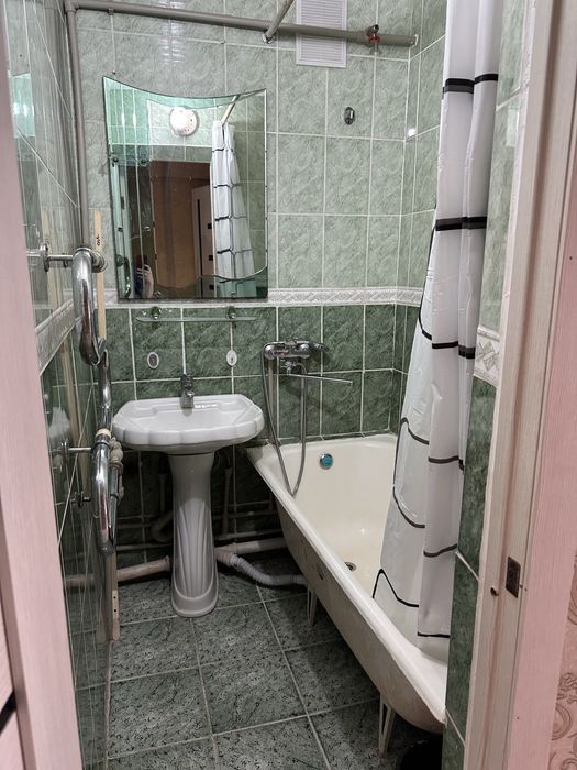 Сдам квартиру 3 комнатную