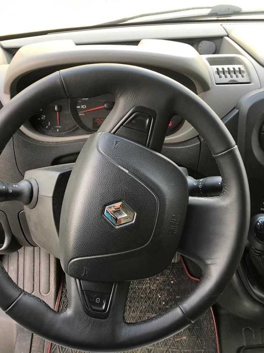 Vand autoutilitara transport marfa Renaul Master